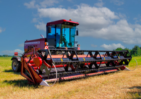 SELF-PROPELLED WINDROWER CS100