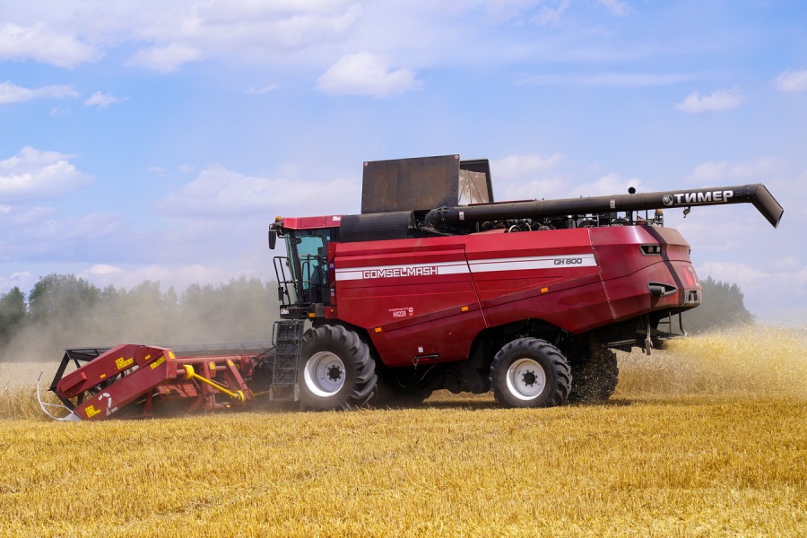 Grain harvesting combine GH800 / GH810