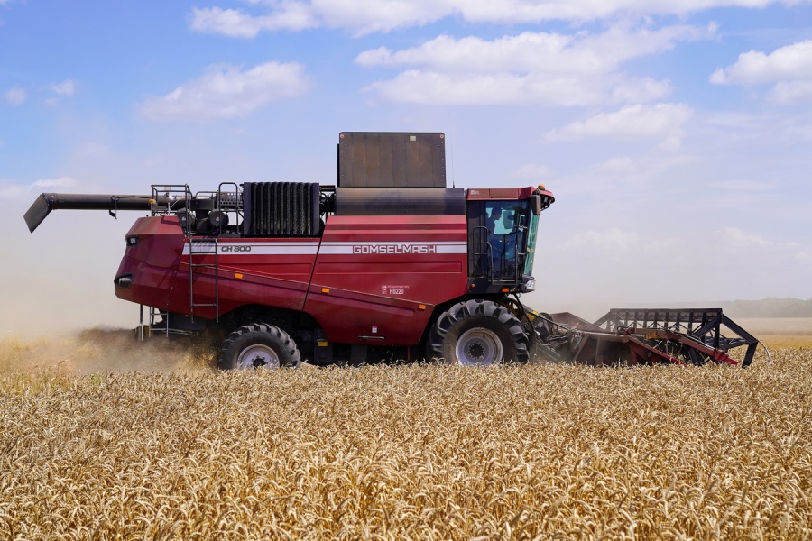 Grain harvesting combine GH800 / GH810